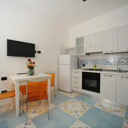 Mimi By Interhome Vietri sul Mare